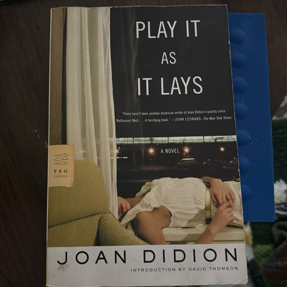 Joan Didion play it as it lays - Picture 1 of 2
